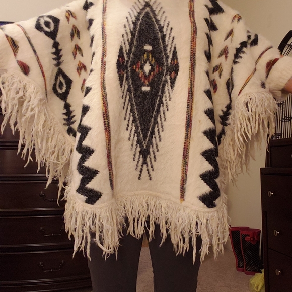 Francesca's Collections Jackets & Blazers - Francesca's poncho